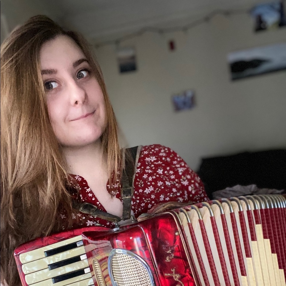 Meet your Posher, Olivia